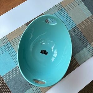 Serving Bowl Serveware Turquoise Aqua Porcelain Beautiful No Chips NEW